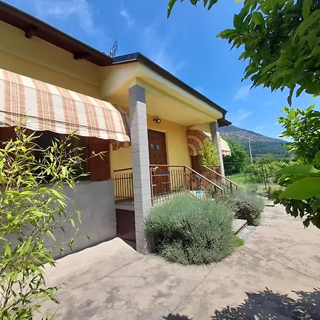 Casa La V G Holiday home *