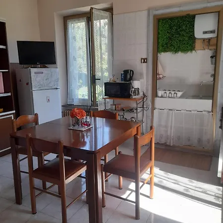 Casa La V G * Almese